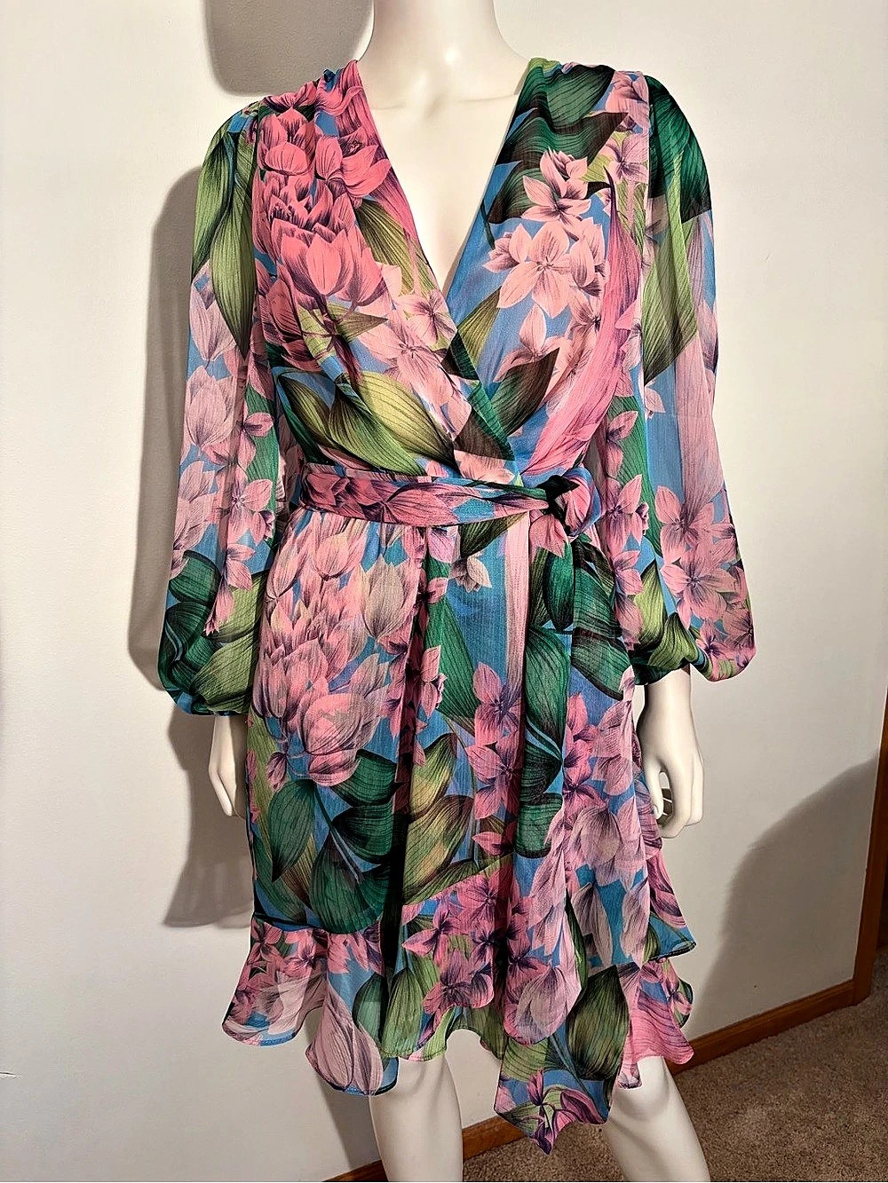 #1012 Alex Marie brand New With Tags. Floral Mini Dress Pink & Green Size 4 NWT